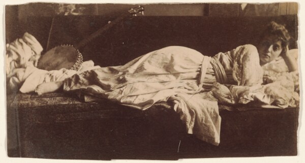 Thomas Eakins, [Blanche Gilroy in Classical Costume, Reclining with Banjo]