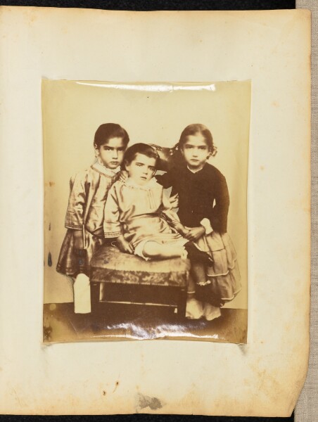 Jakob Höflinger, [Group portrait of children]