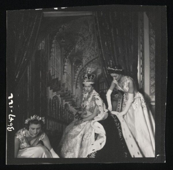 Beaton, Cecil (Sir), Photograph