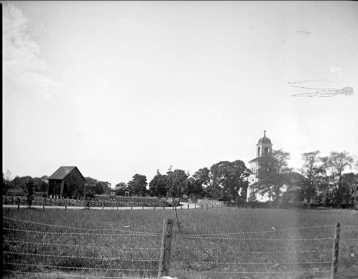 August Fredrik Schagerström, Börstils kyrka med omgivande miljö, Börstils socken, Uppland juli 1917