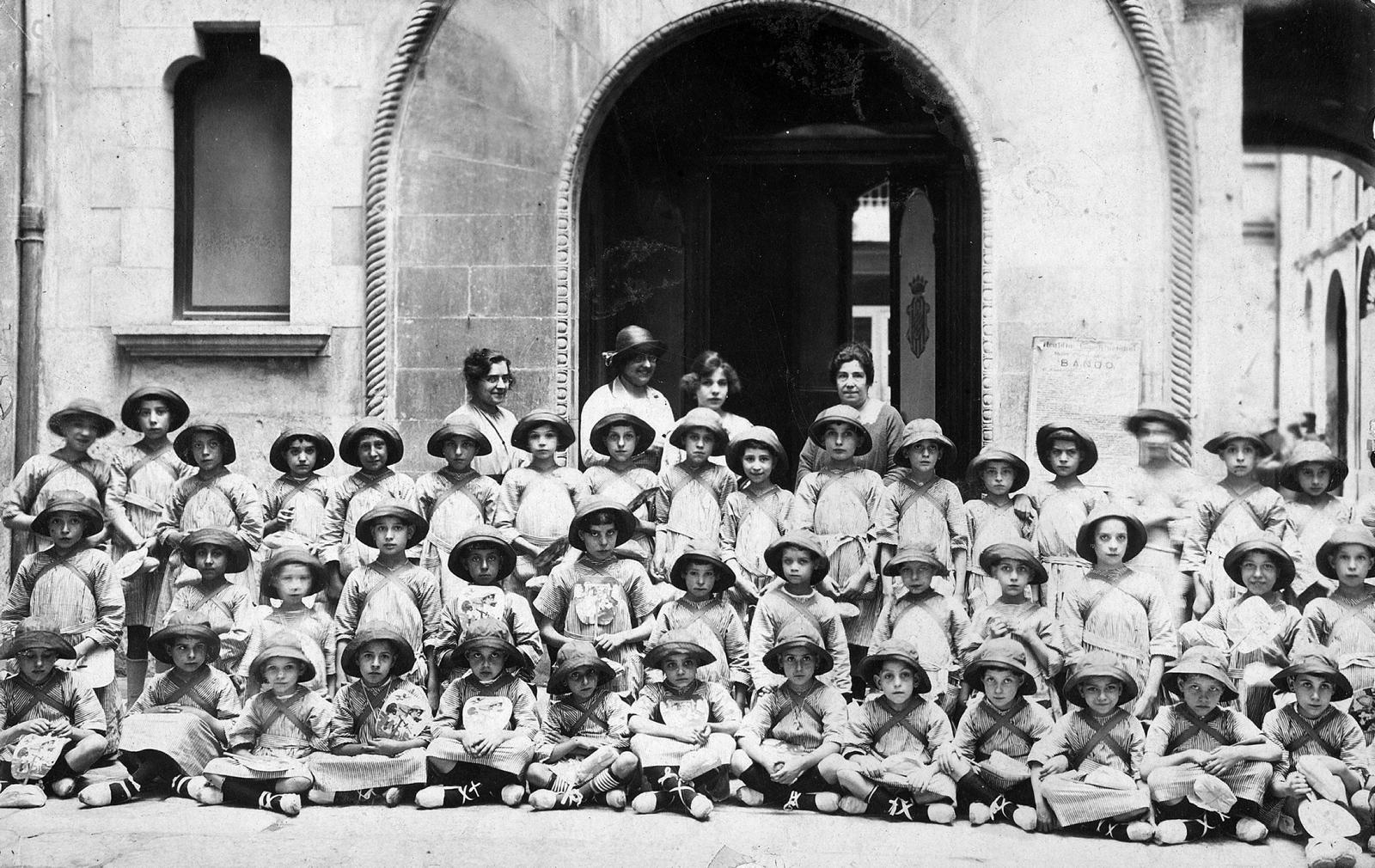 Desconegut, [School Colonies]