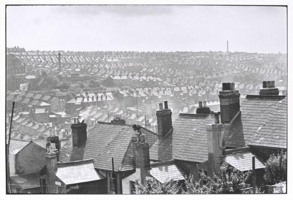 Cartier-Bresson, Henri, London suburbs