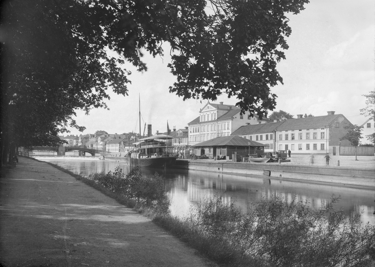 Henri Osti's Fotografiateliér, Hamnen, Uppsala 14 juli 1889