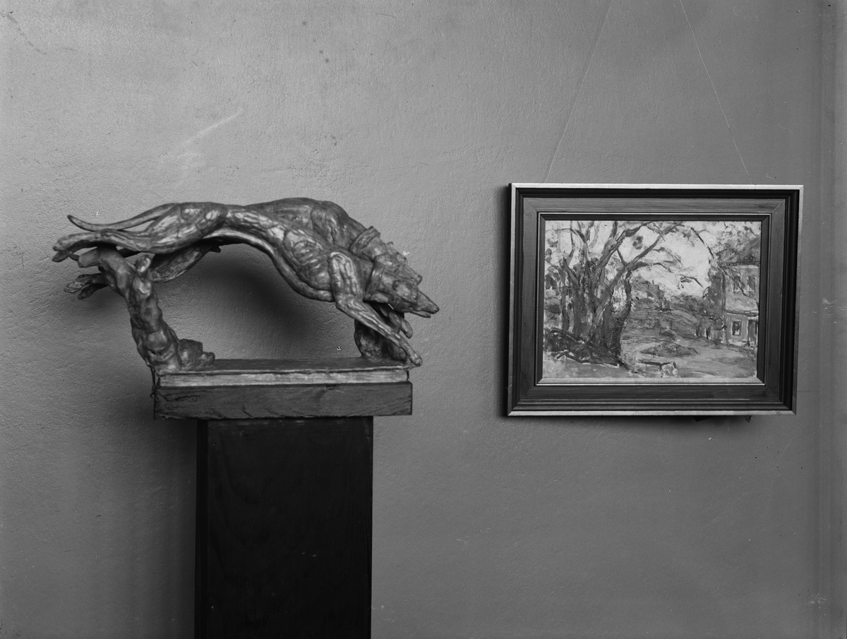 Paul Sandberg, Carl Mille’s “Wine Dogs” and Oil Painting of Mathilde Wigert-Österlund from the Folk School Seminar’s Collection of Art, Seminariegatan 1