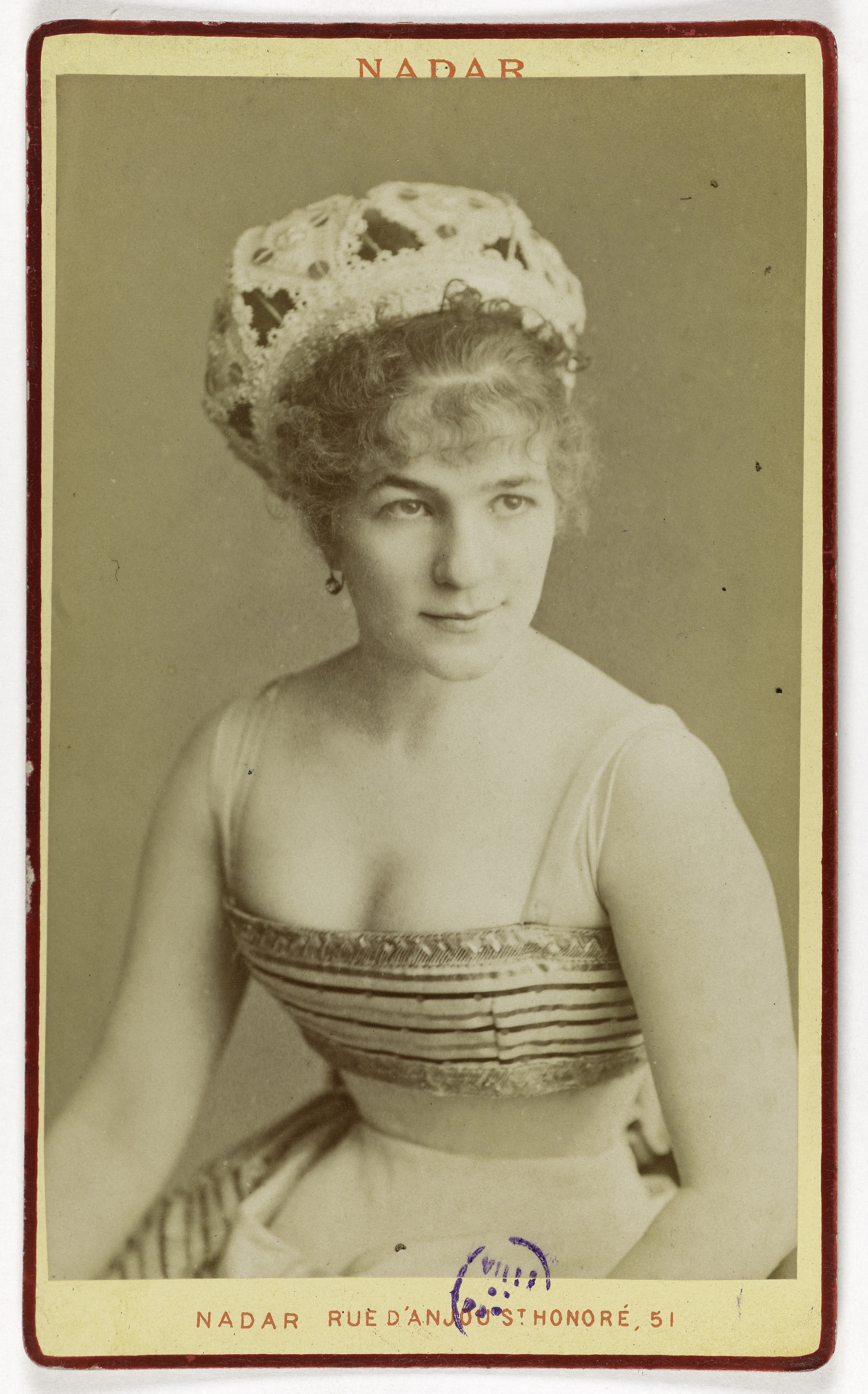 Atelier Nadar, Portrait de Blanche Méry, actrice au théâtre des Variétés, au théâtre de la Gaîté en 1875 et au théâtre de l'Athénée en 1876.