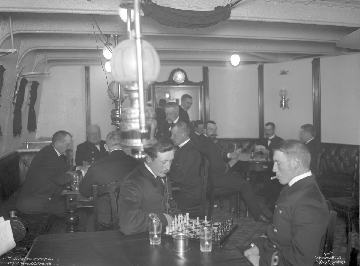 Anders Beer Wilse, Messen i Eidsvold (b. 1899, Armstrong, Newcastle)(Minne fra sommeren om bord panserskip Eidsvold)