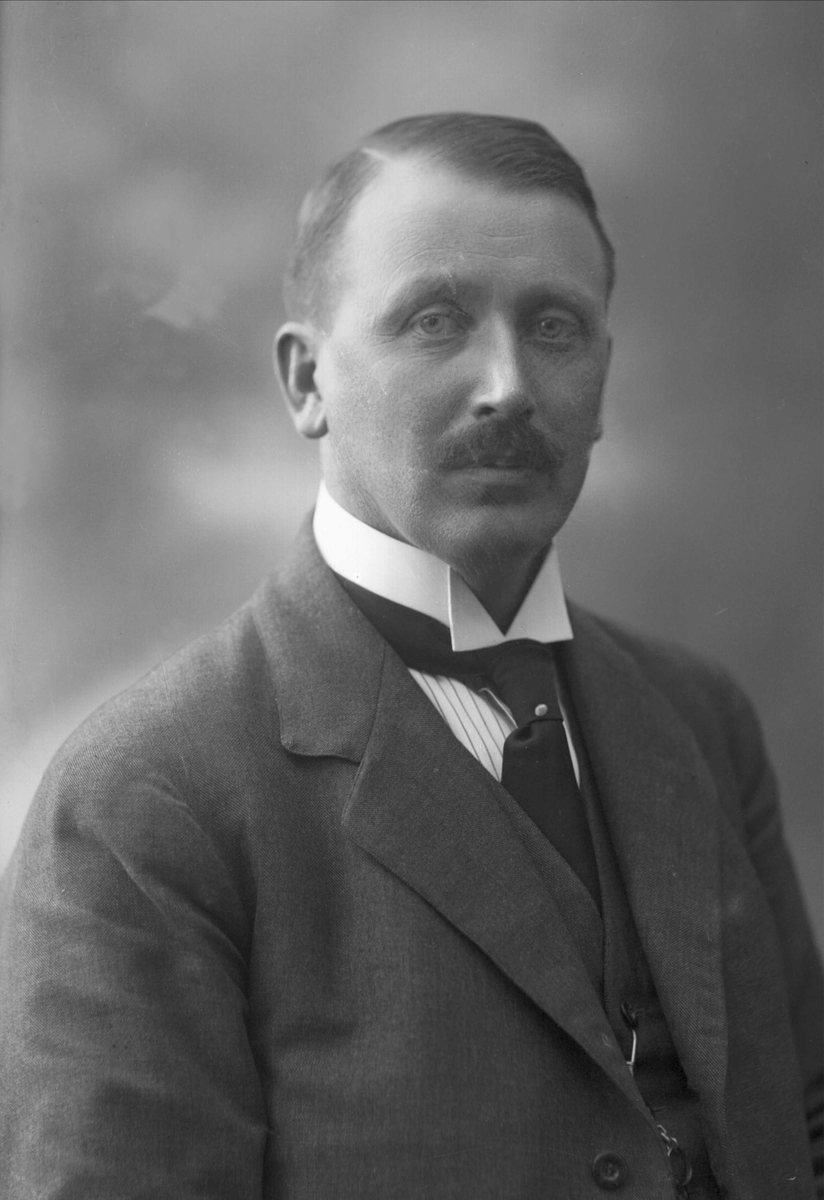 Gustav Borgen, NFB.44462