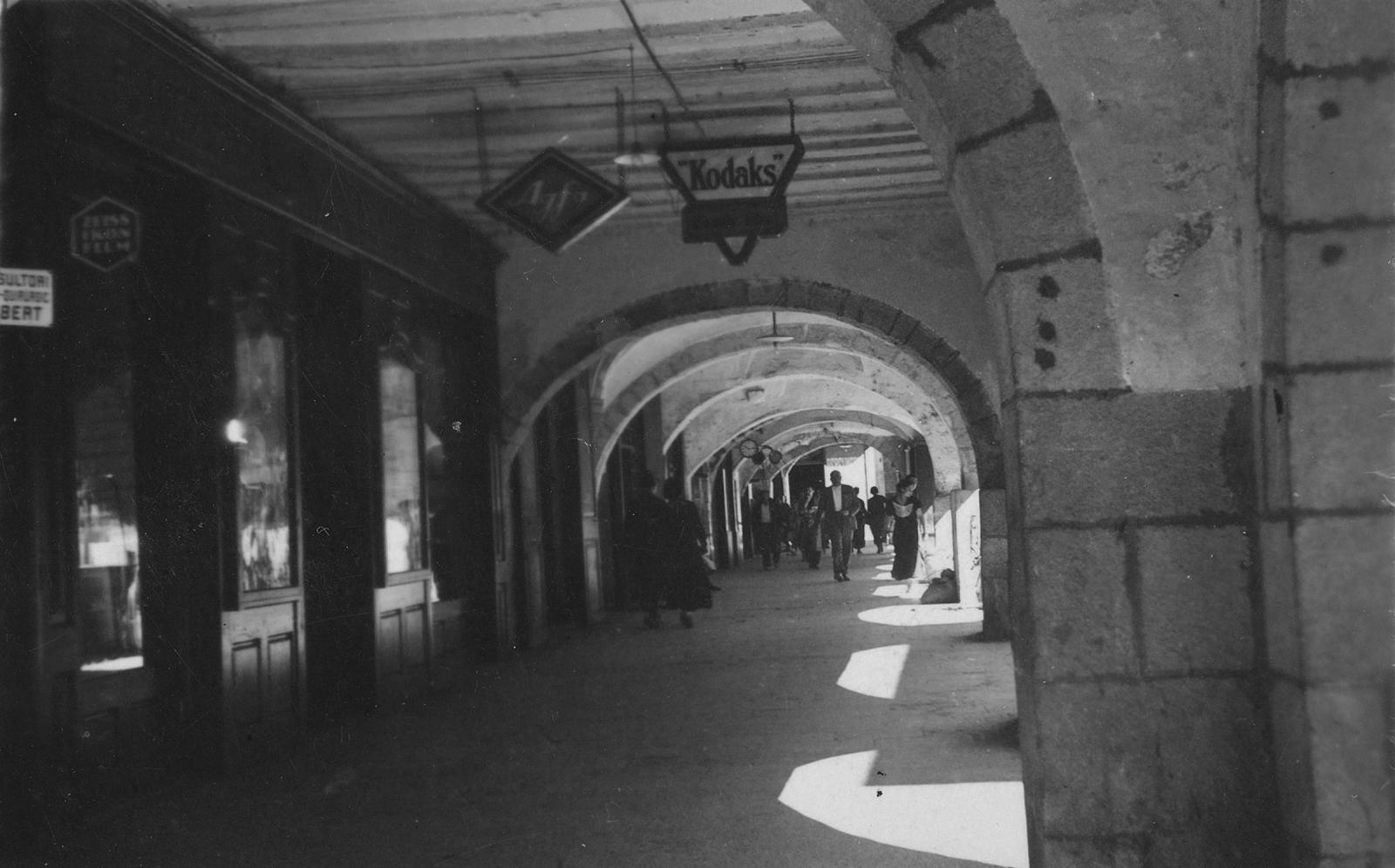 Desconegut, [Wine Square Vaults]