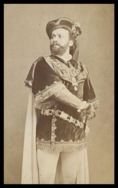 London Stereoscopic and Photographic Company, Guy Little Theatrical Photograph