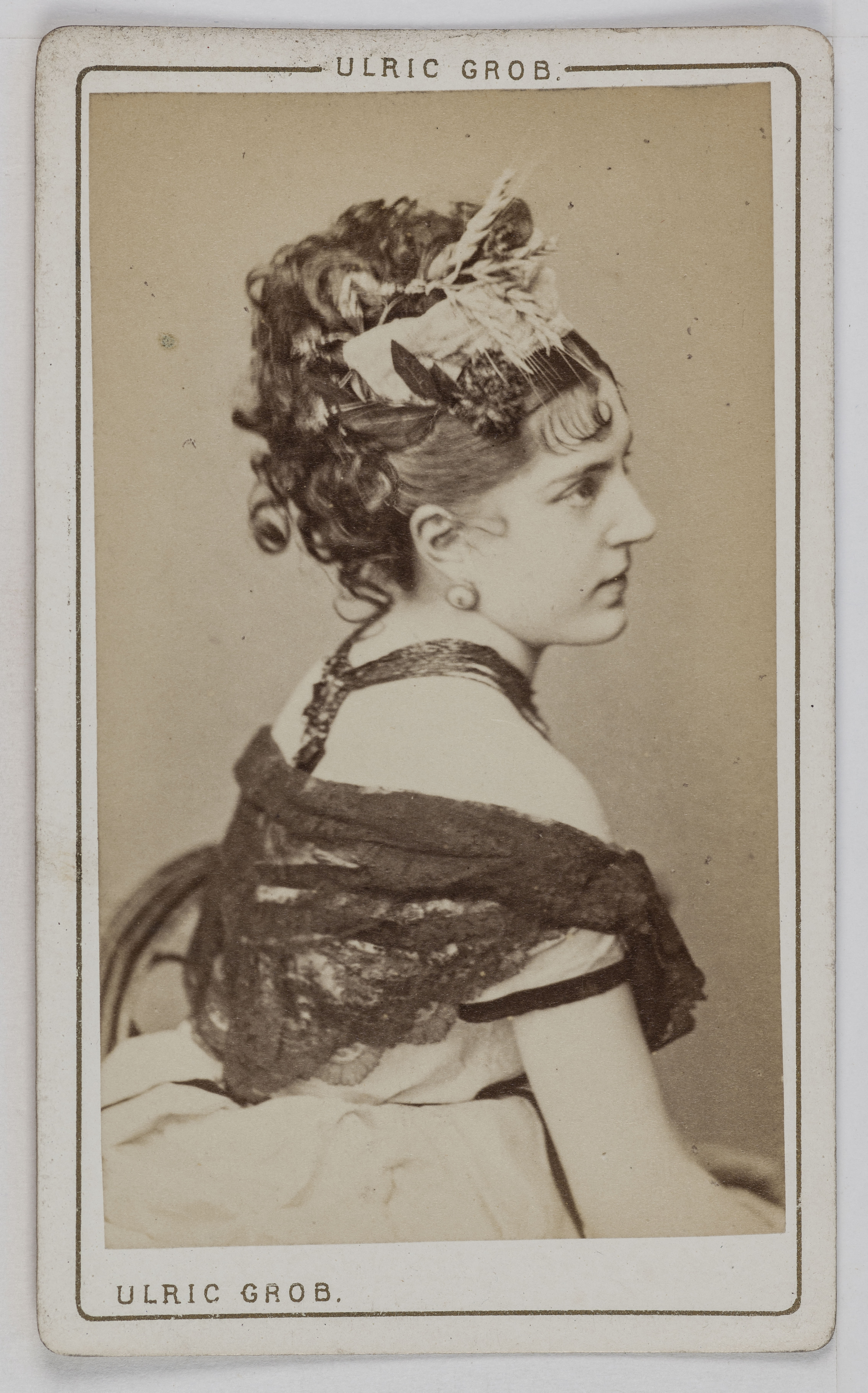 Ulric Grob, Portrait de Blanche de Varennes, danseuse de 1872 à 1884.