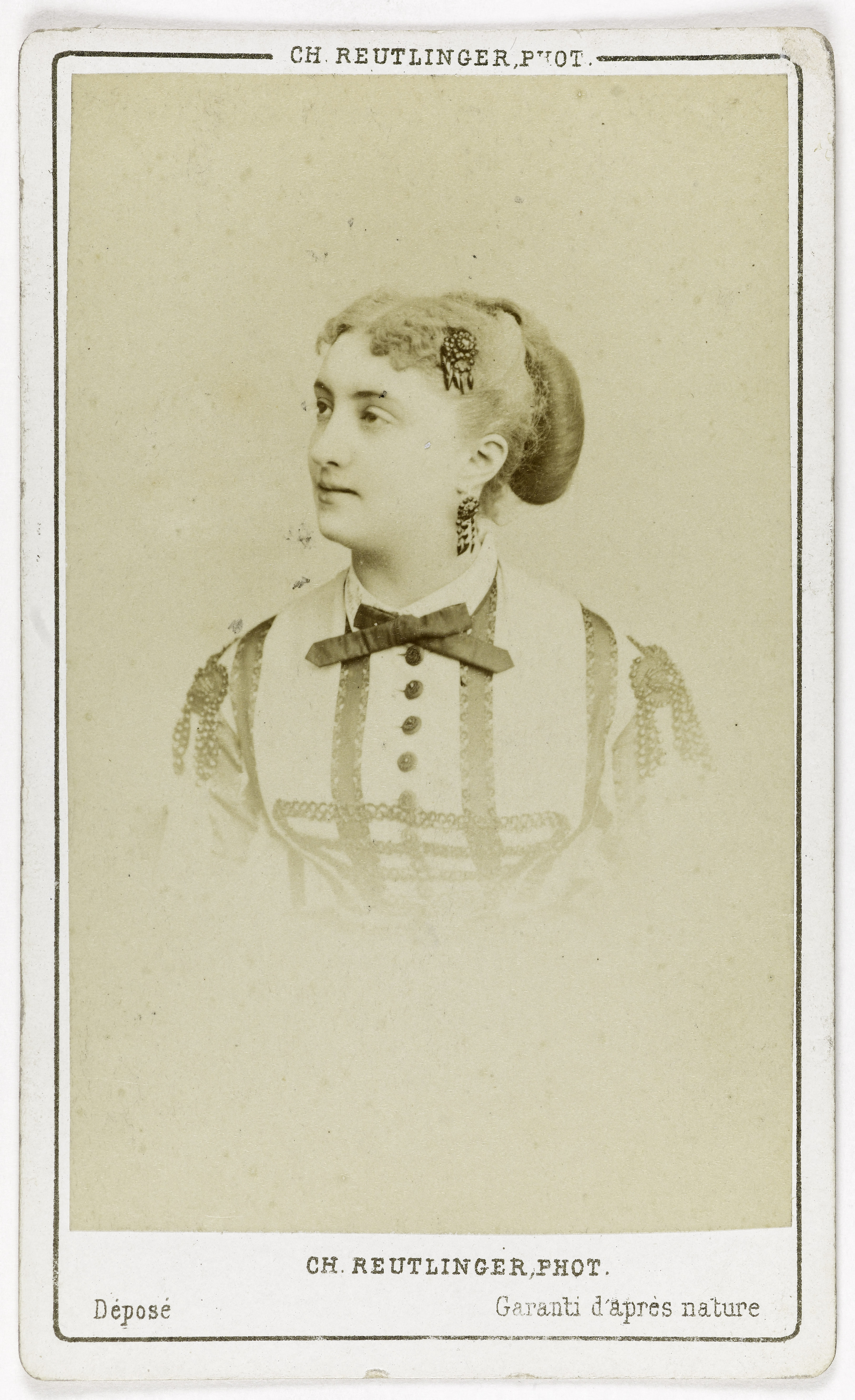 Charles Reutlinger, Portrait de Léontine Massin (1847-1901), actrice de théâtre entre 1863 et 1883.