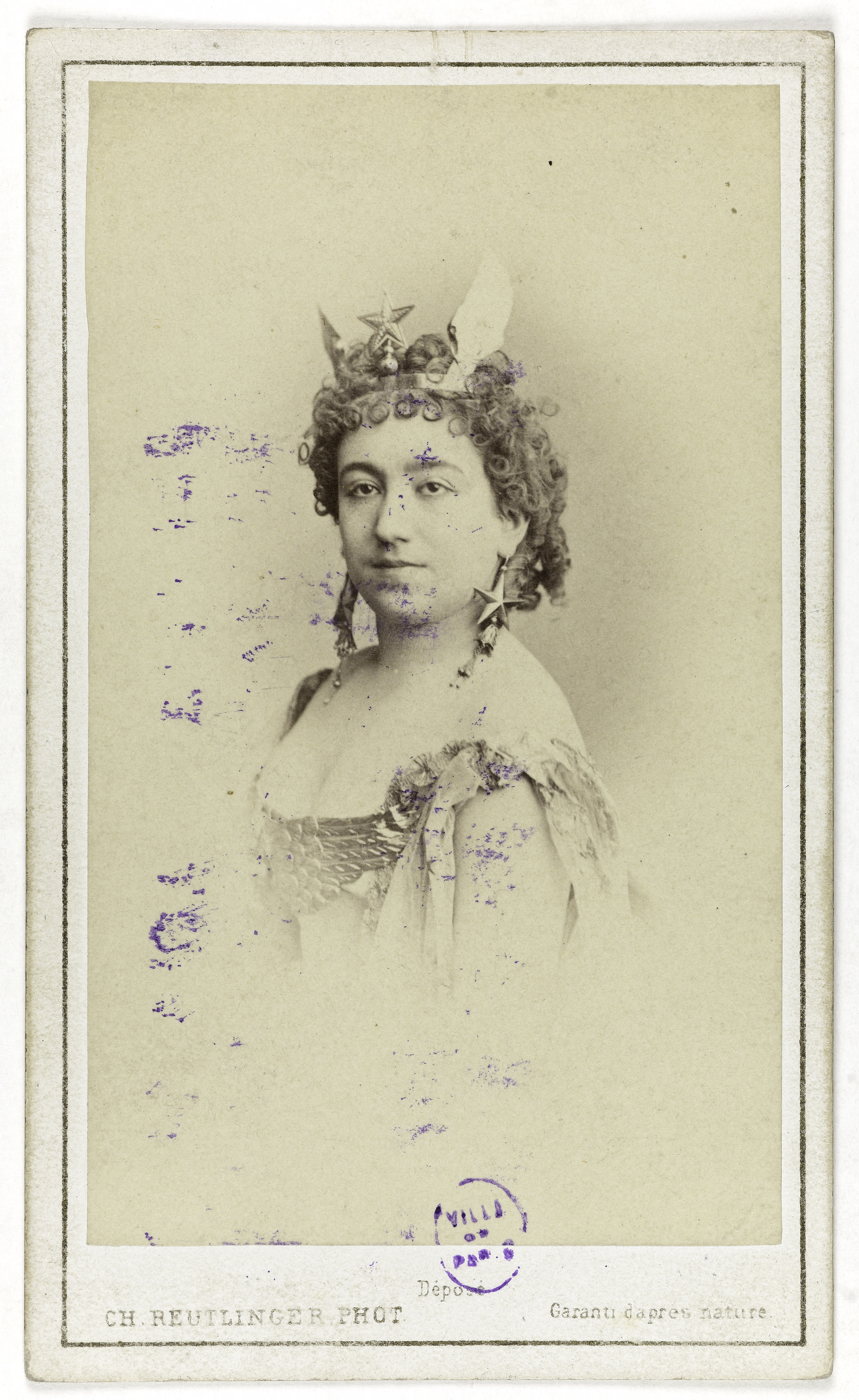 Charles Reutlinger, Portrait de Laure Dordet (-1900), dite Milla, actrice de théâtre.