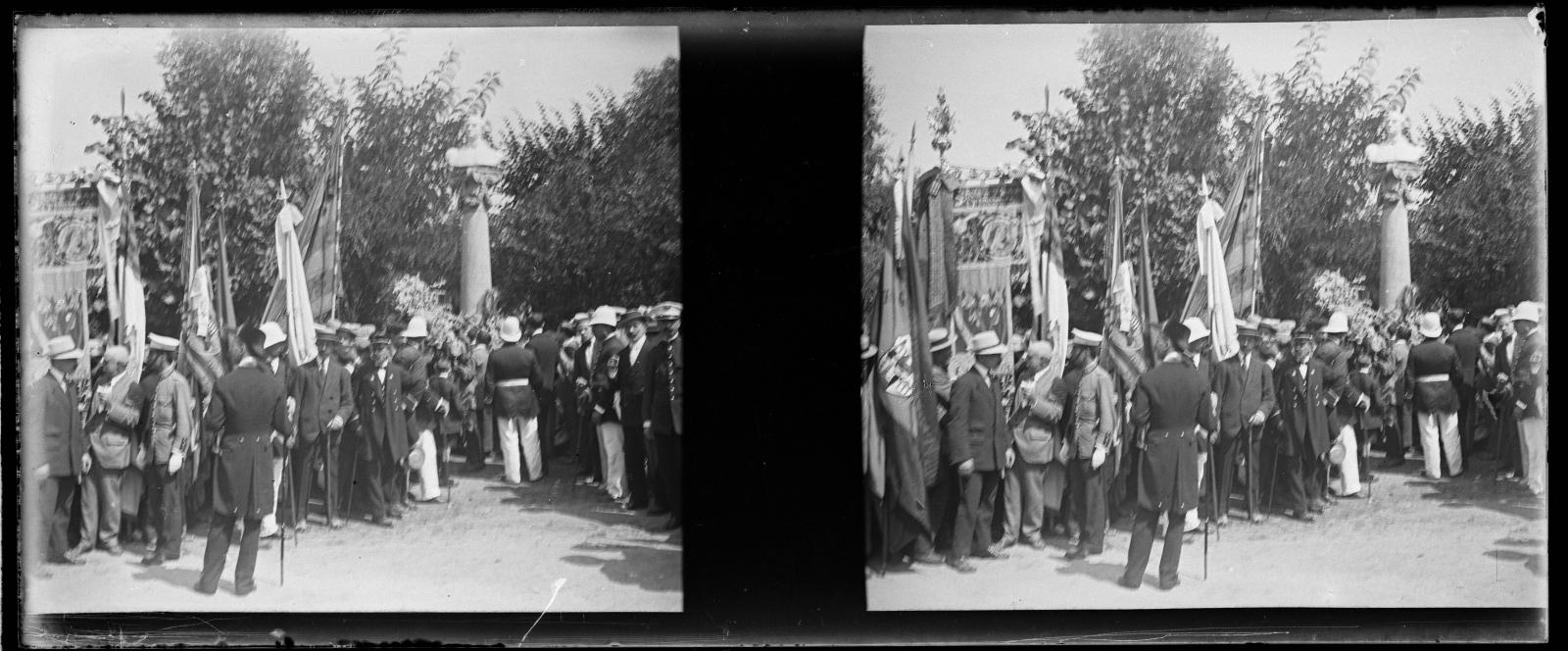 Desconegut, [tribute ceremony in Barcelona]