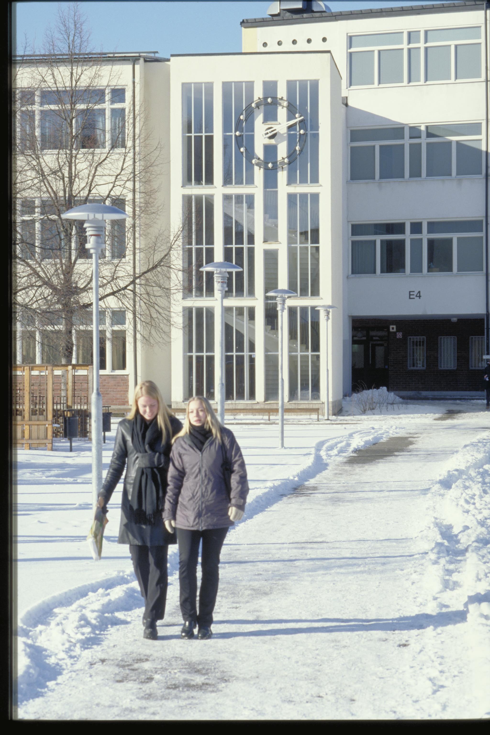 Bengt A Lundberg, Kärrtorps gymnasium