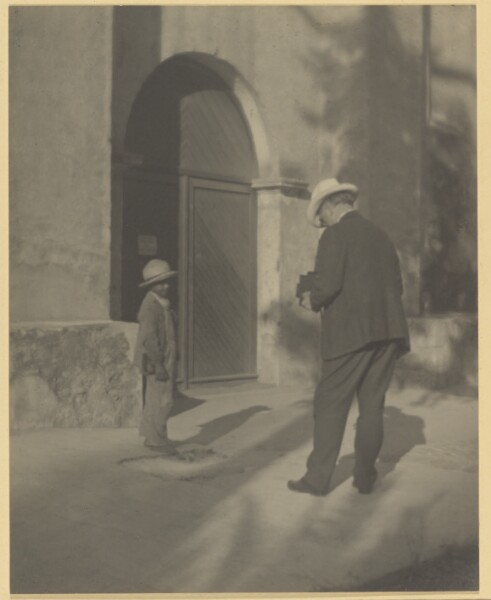 Louis Fleckenstein, [Man Photographing Poor Child]