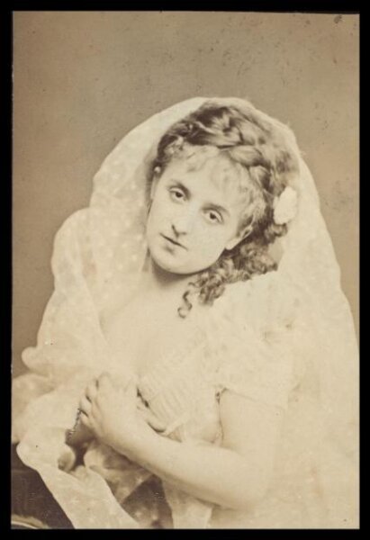 London Stereoscopic and Photographic Company, Guy Little Theatrical Photograph