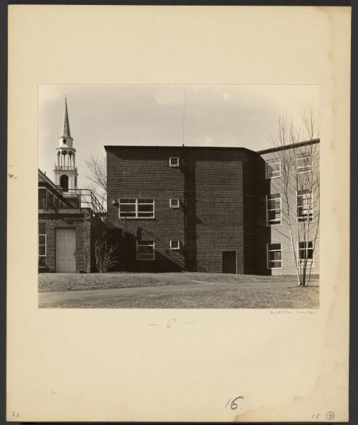 Walker Evans, [Wheaton College: The Spire from the Student Alumnae Building (1940)]