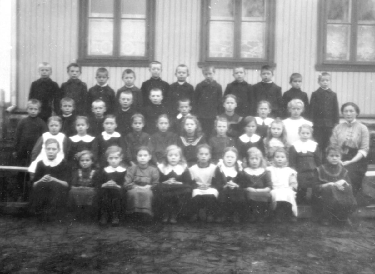 Anno Domkirkeodden, GRUPPE: 41 SKOLEELEVER OG LÆRERE, ARSTAD SKOLE, OTTESTAD