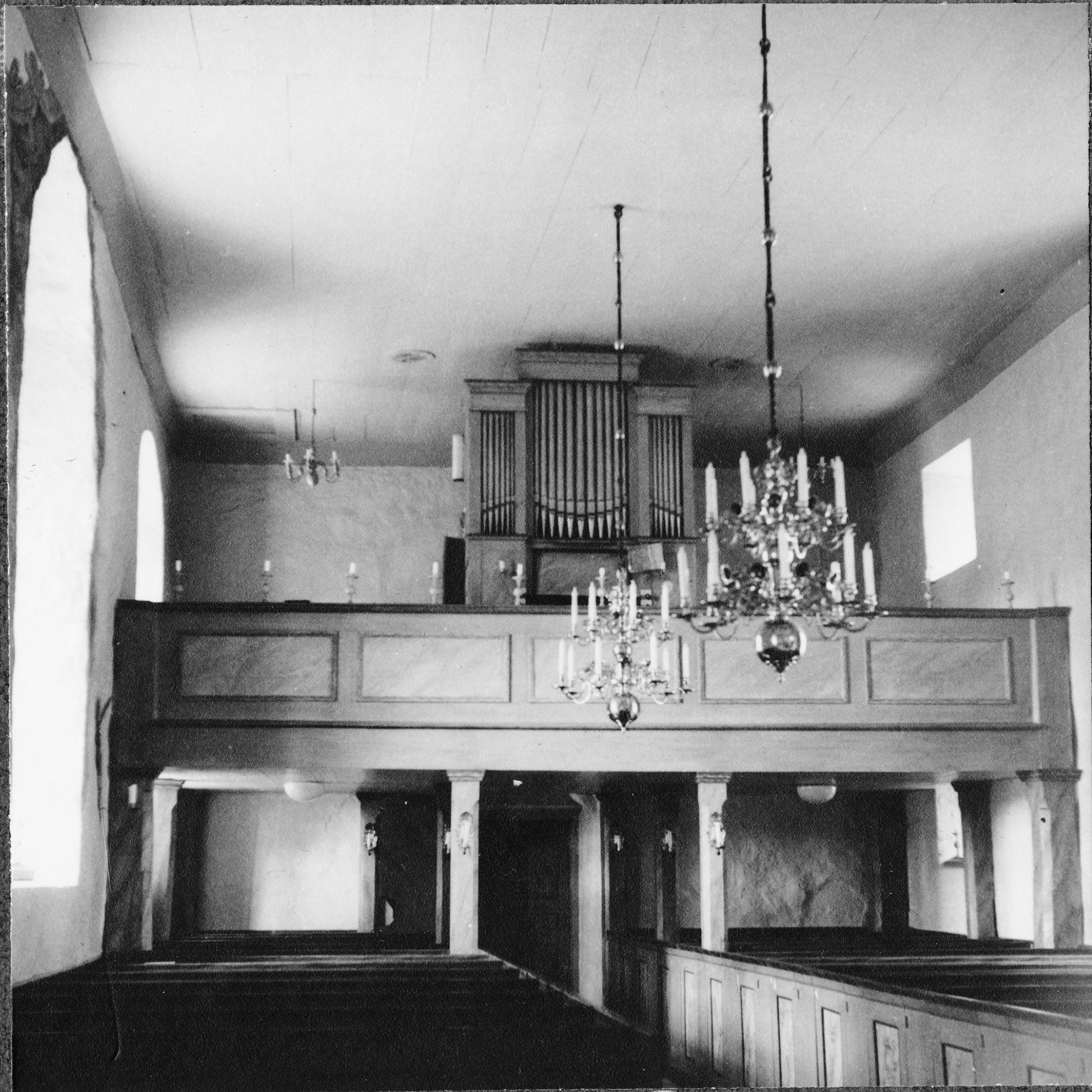 Adolf Niklasson, Lavads kyrka