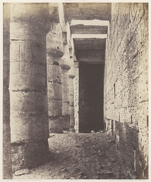 Félix Teynard, Médînet-Abou (Thèbes), Construction Postérieures - Deuxiéme Cour - Galerie Sud-Ouest