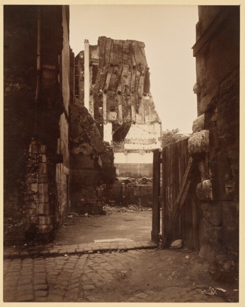 Eugène Atget, Coin rue du Cimitière, Saint-Benoît