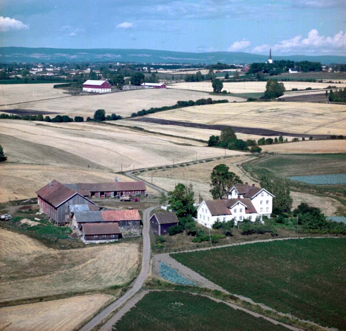 Widerøes Flyveselskap A/S, FLYFOTO FRANG 130-1, STANGE