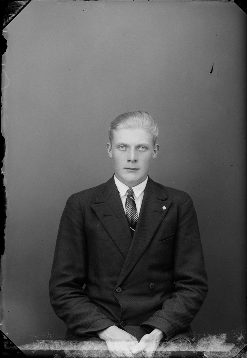 Skötsner-Edhlund, Torsten Turesson från Gunbyle, Hökhuvuds socken, Uppland