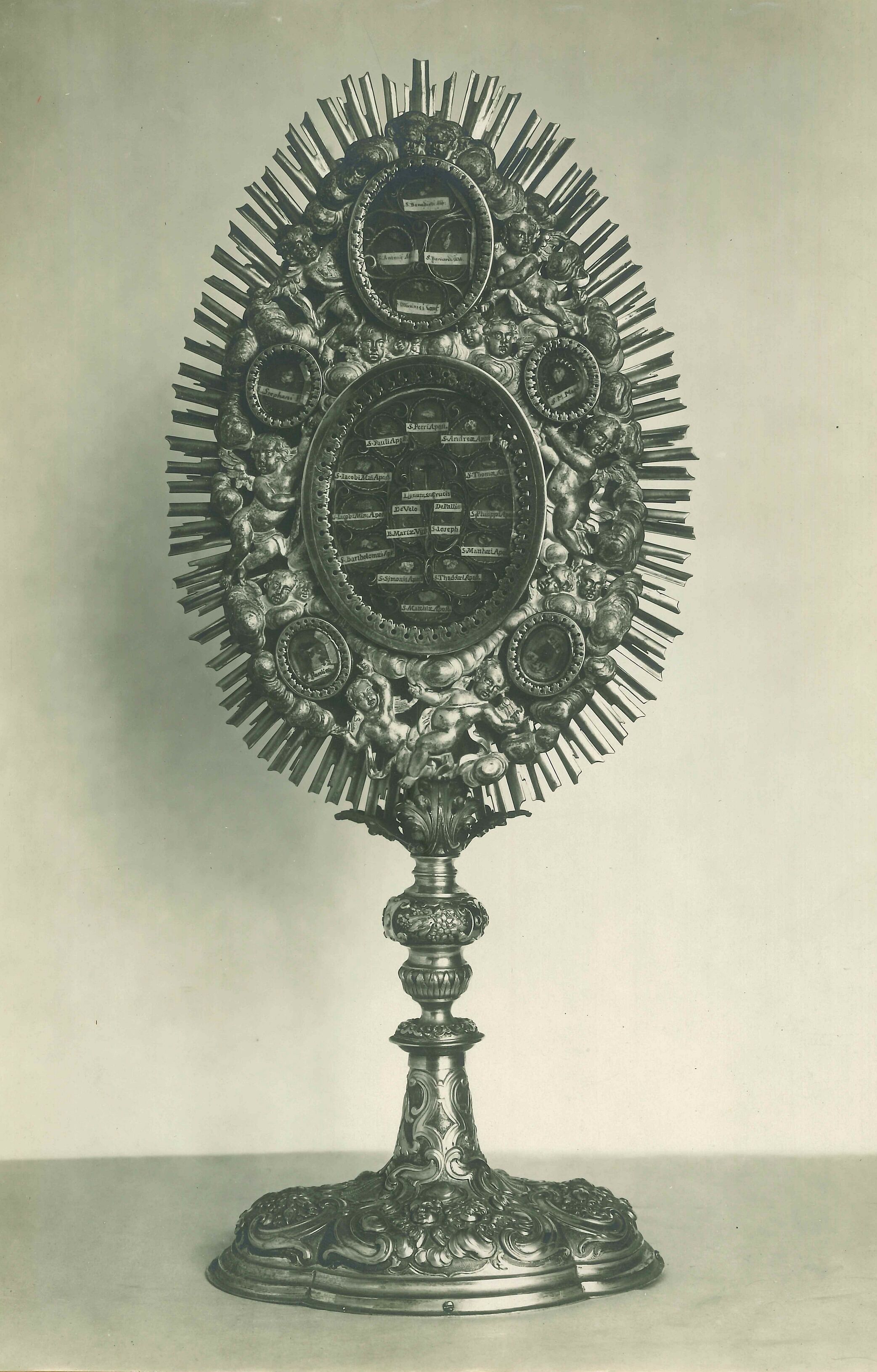 Vladimir Tkalčić, Zagreb - Zagrebačka katedrala - Relikvijar s moćnicima sv. apostola