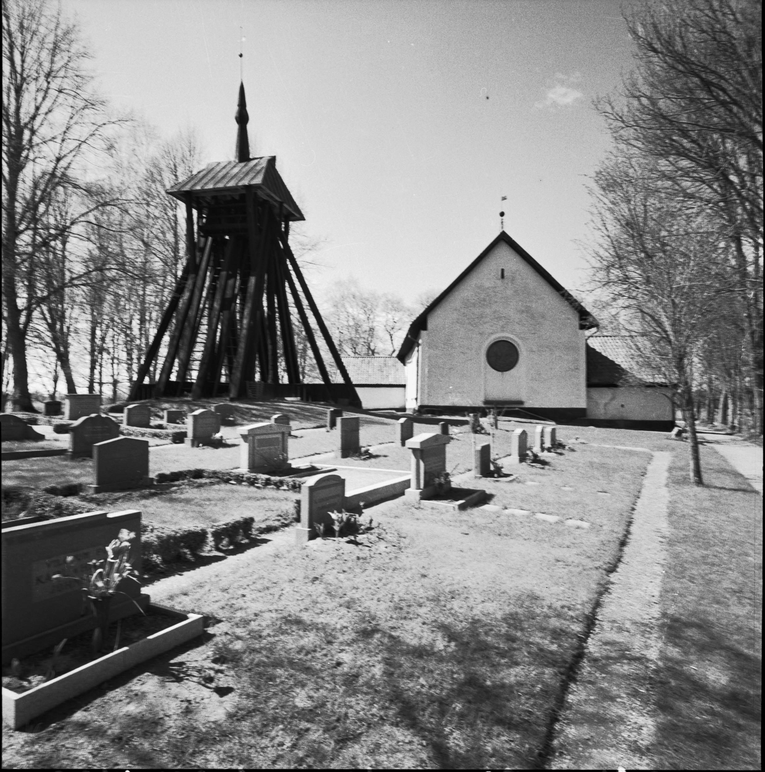 Nils Lagergren, Råby-Rönö kyrka