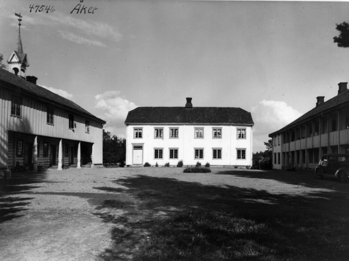 Anders Beer Wilse, Åker gård