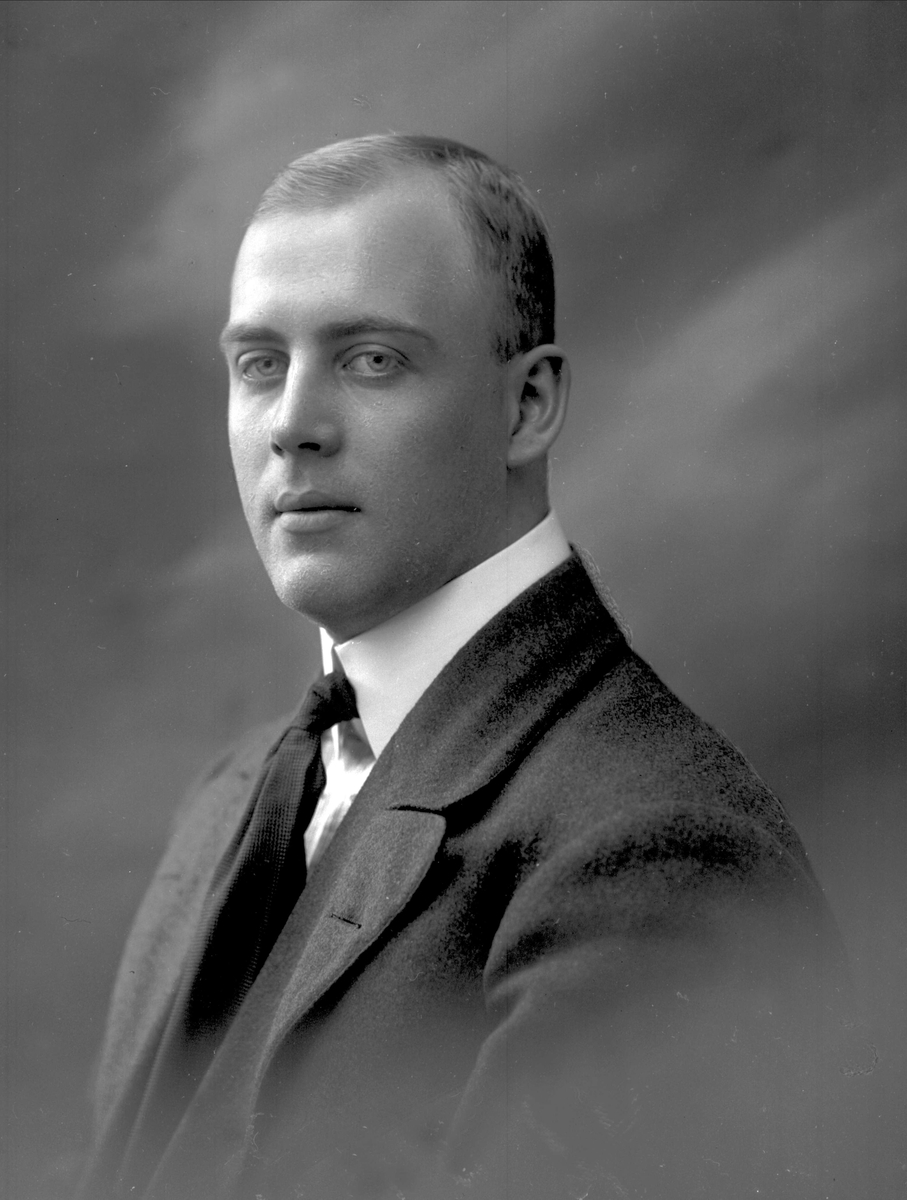 Gustav Borgen, NFB.30001