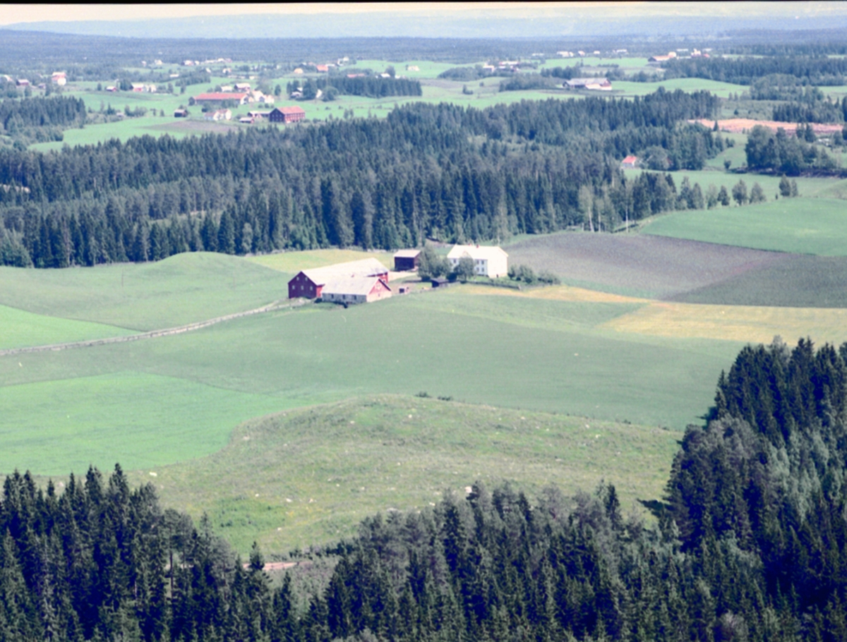 Widerøes Flyveselskap A/S, FLYFOTO SLETTMOEN GARD