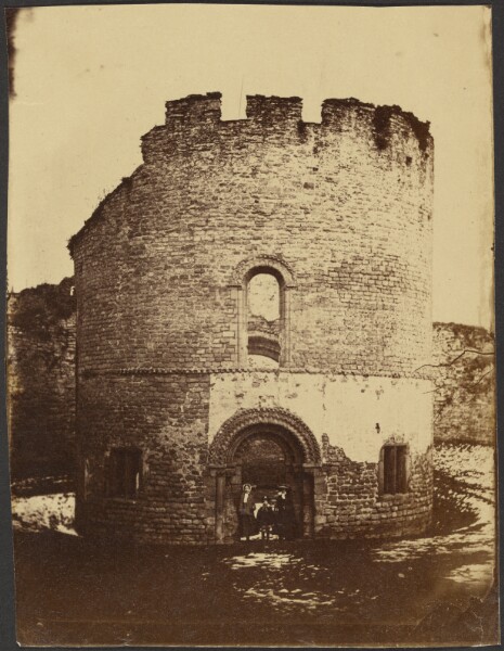 Roger Fenton, [The Round Tower, Ludlow Castle]
