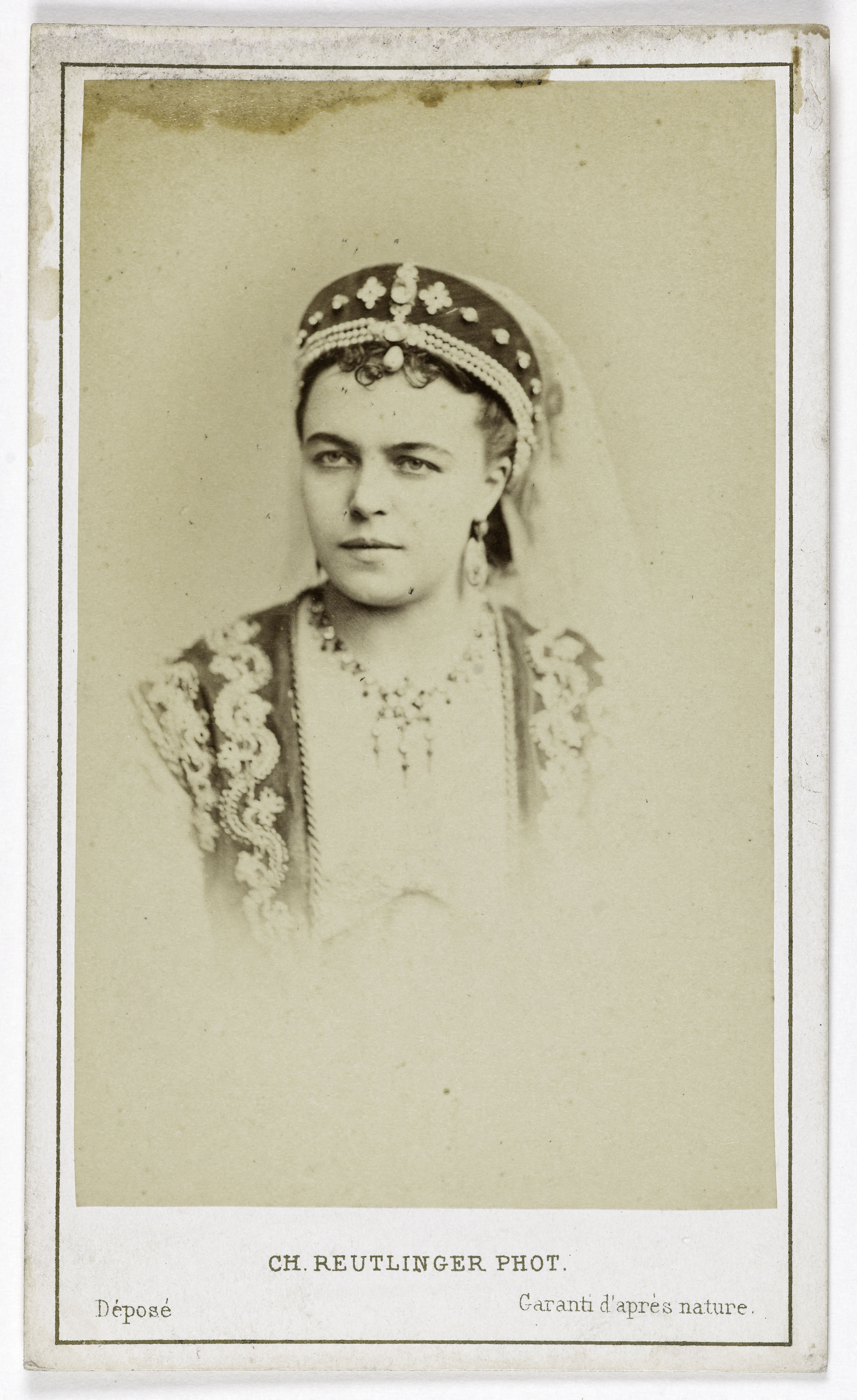 Charles Reutlinger, Portrait de Cécile Douglas (actrice)