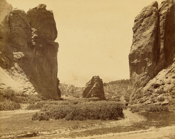 William Henry Jackson, Gateway Garden of the Gods and Pikes Peak