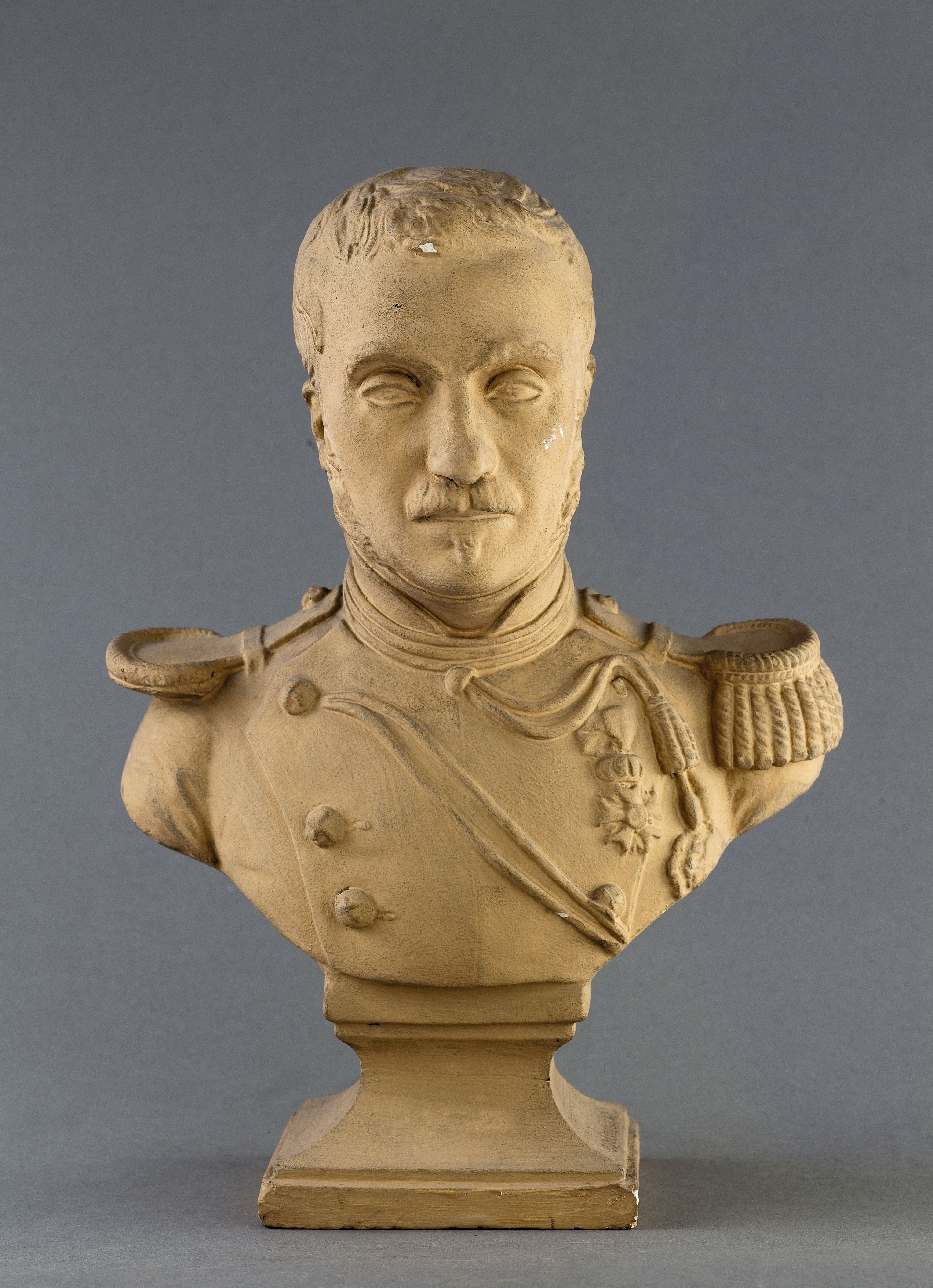 Jean Pierre Dantan, Portrait sérieux d'officier.