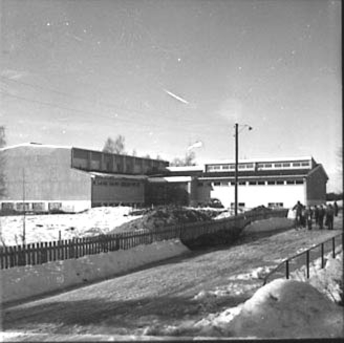 Anno Domkirkeodden, EKSTERIØR: STANGE SKOLE, SKOLEGATA. , STANGEBYEN