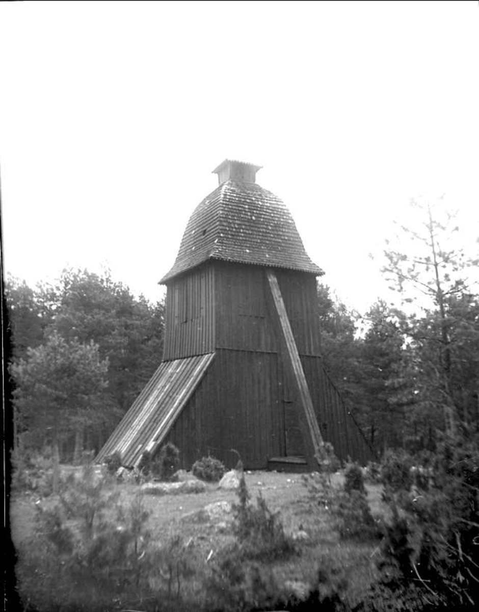August Fredrik Schagerström, Klockstapeln vid Villberga kyrka, Villberga socken, Uppland september 1925