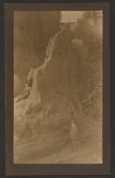 Louis Fleckenstein, [Figures in Rocky Ravine]