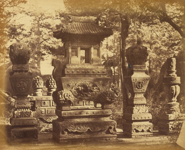 Felice Beato, Interior of the Tomb at the Depot near Pekin, October 1860