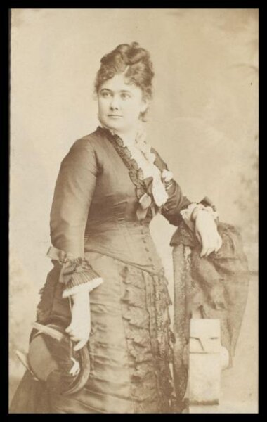 London Stereoscopic and Photographic Company, Guy Little Theatrical Photograph