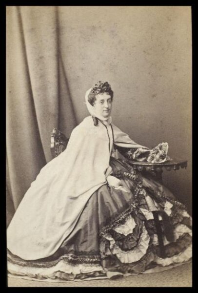 London Stereoscopic and Photographic Company, Guy Little Theatrical Photograph