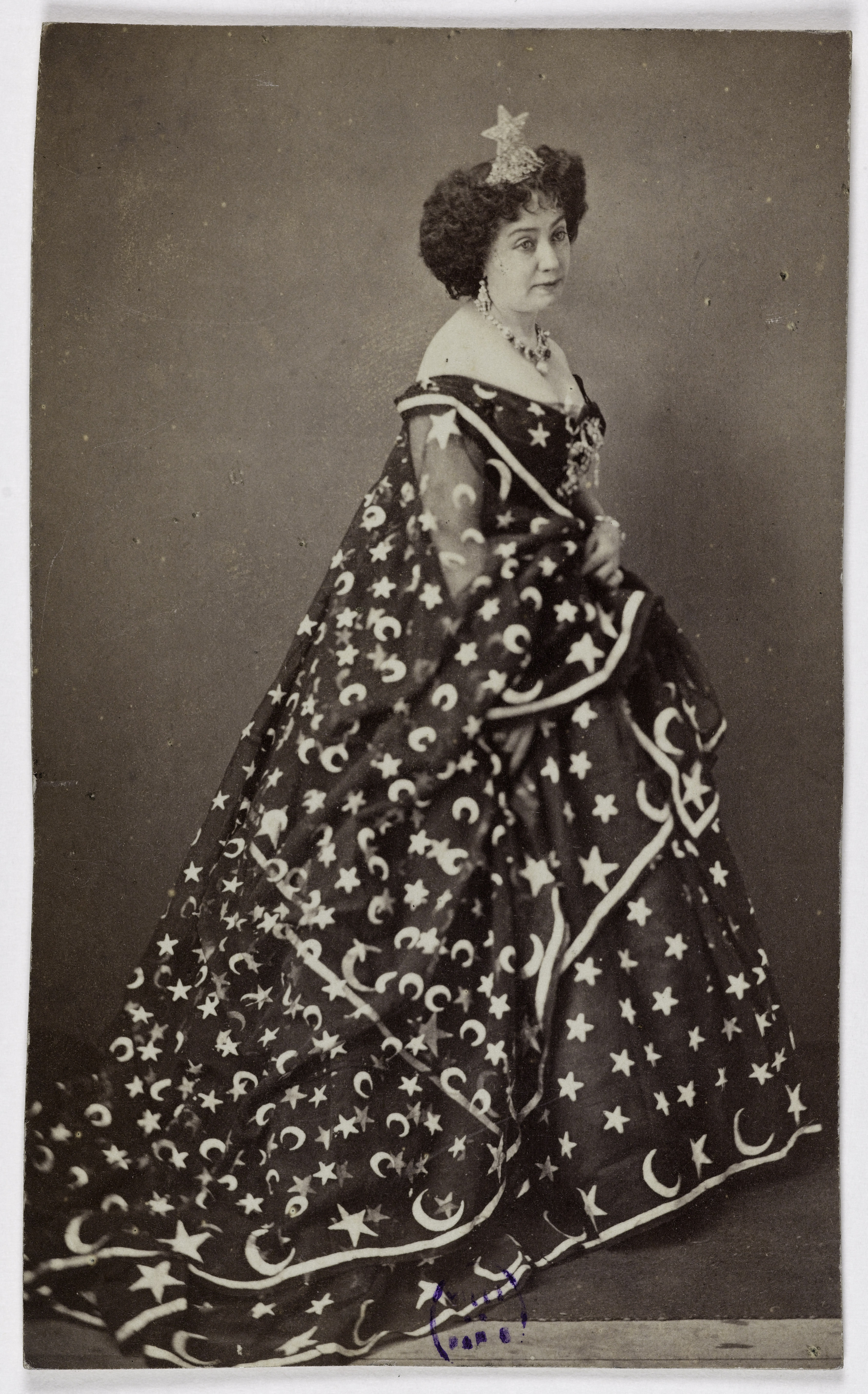 Anonyme, Portrait d'Augustine Duverger (Augusta Vaultrain de Saint Urbain, dite), (1816-1896), (actrice)