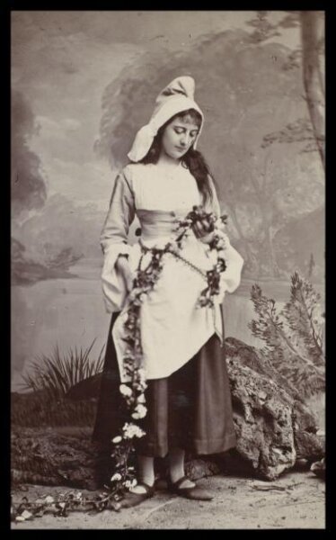 London Stereoscopic and Photographic Company, Guy Little Theatrical Photograph