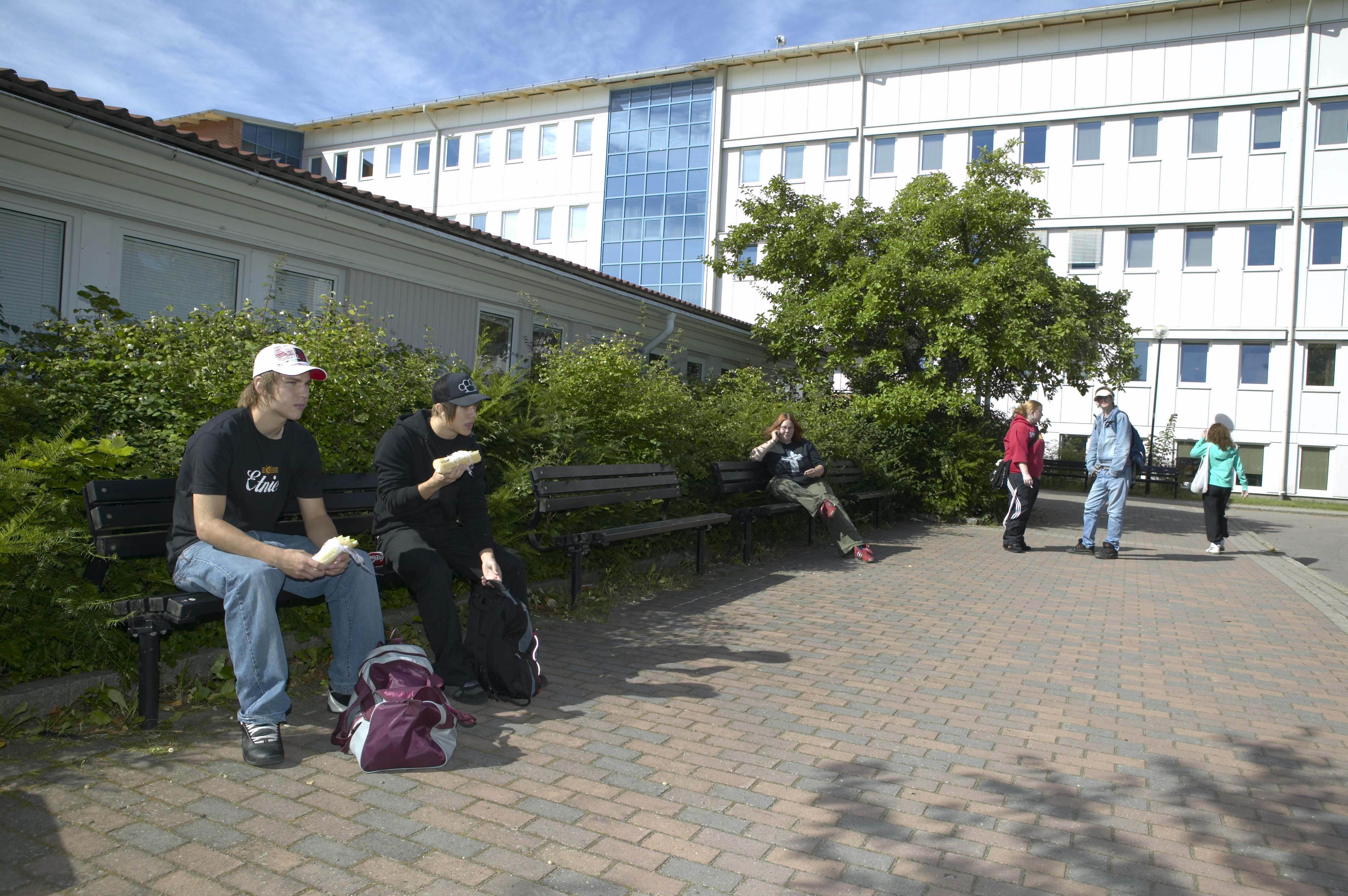 Bengt A Lundberg, Sundstagymnasiet i Karlstad