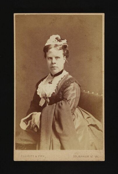 Elliott & Fry, A portrait of a woman