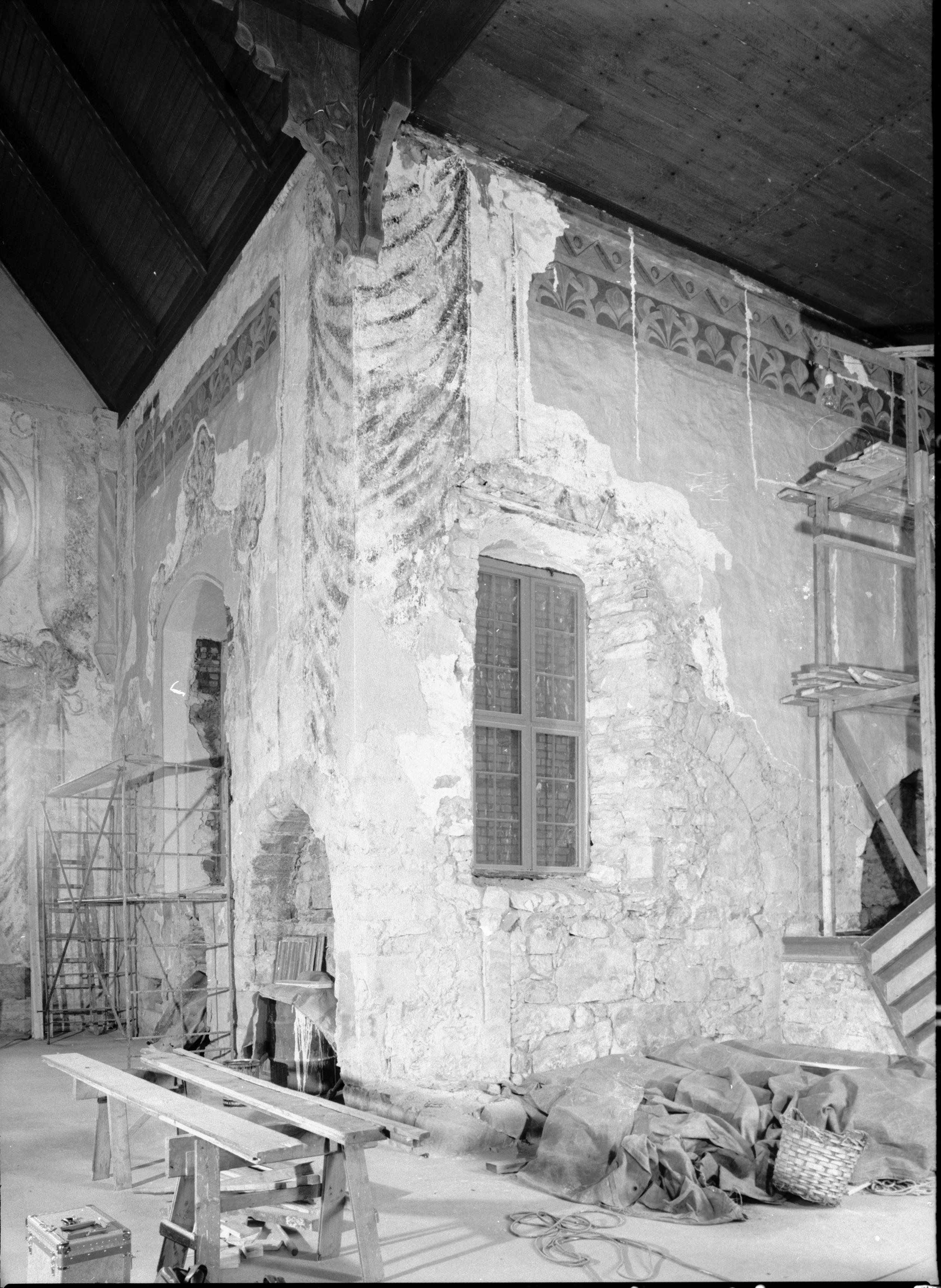 Sören Hallgren, Nydala kyrka (klosterkyrkan)