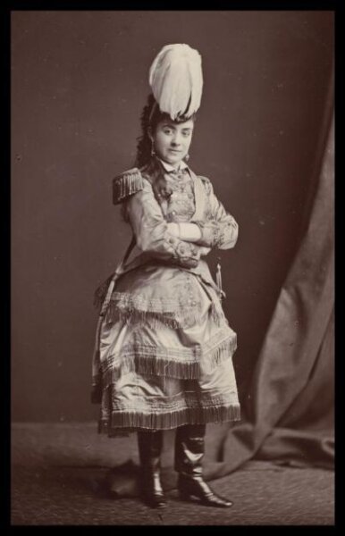 London Stereoscopic and Photographic Company, Guy Little Theatrical Photograph