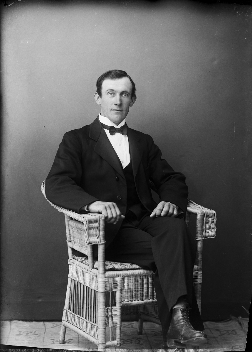 Skötsner-Edhlund, Ateljé Portrait - Karl Wahlund of Vattensta, HökA, Uppland 1923