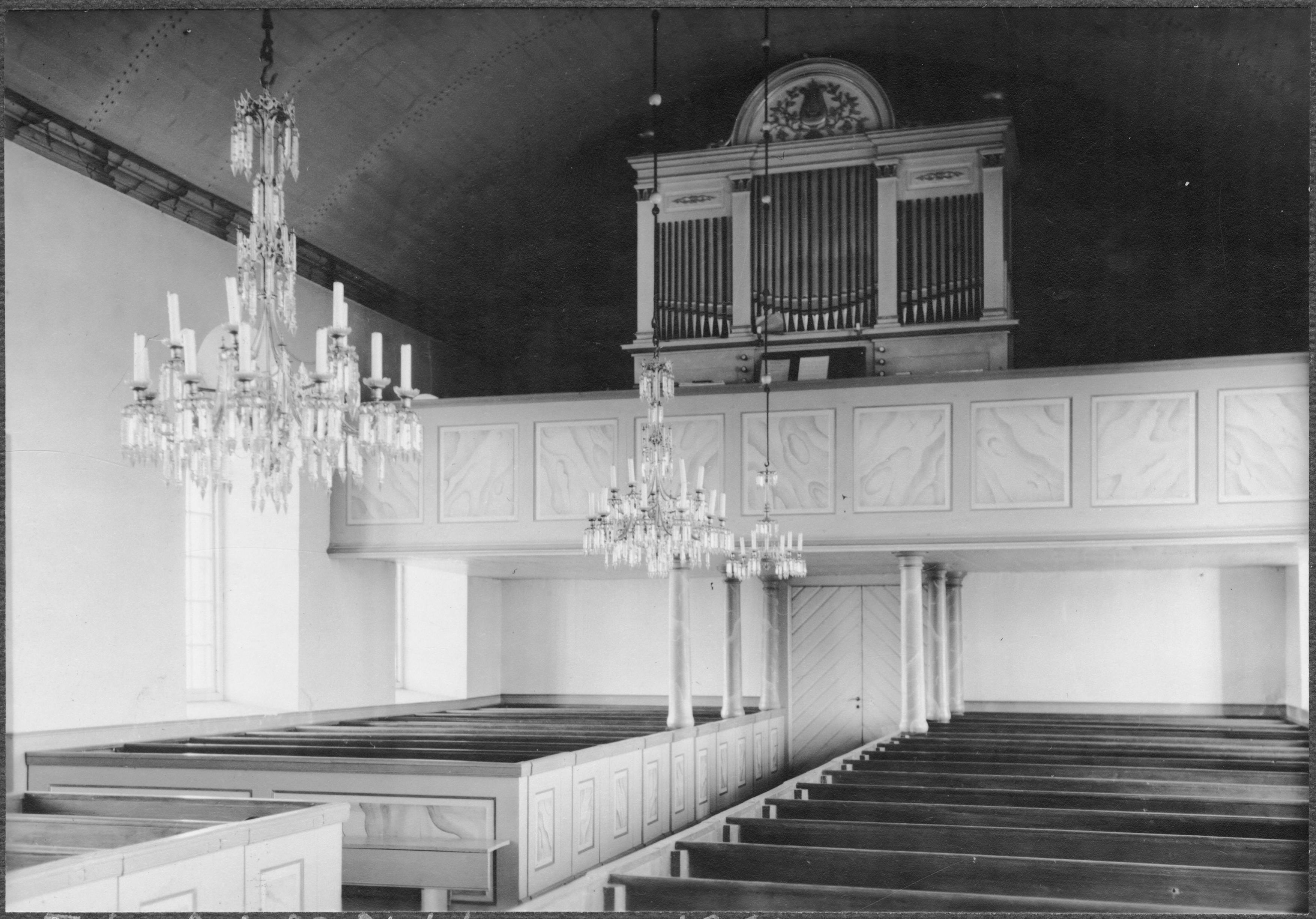 Adolf Niklasson, Ullene kyrka